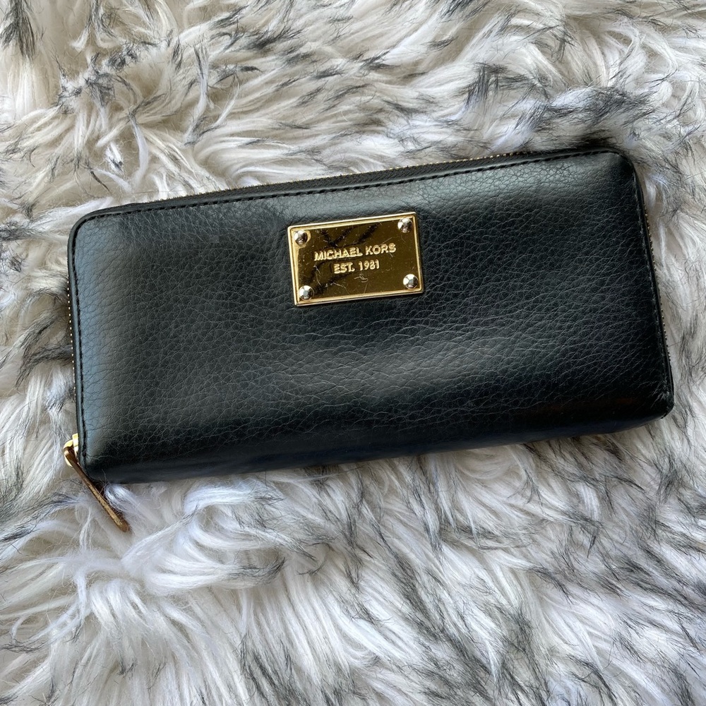 Michael Kors large zip wallet